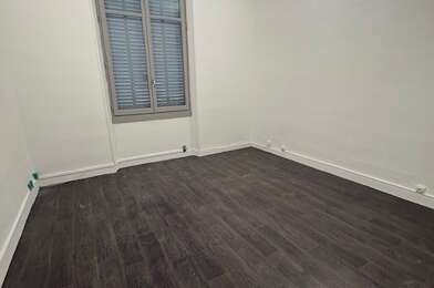 Appartement 5 pièces 777 €