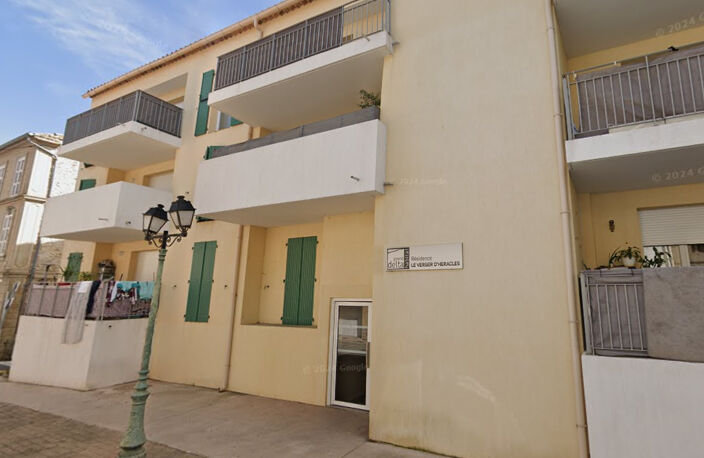 Place de stationnement couverte 23€ + TVA — photo 4