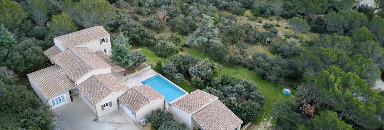 Maison 7 Pièces 273 m² à vendre à Cabrières-d'Avignon (84220)