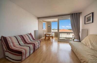 Appartement À Vendre - Vue imprenable sur le port de plaisance de Capbreton — photo du bien