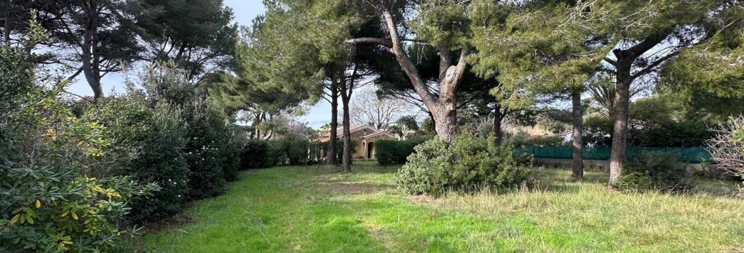 Terrain  1846 m² à vendre à Six-Fours-les-Plages (83140)