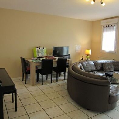 Appartement 3 pièces 92900 €