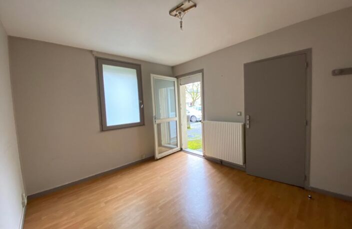 Bureau À Louer — photo 2