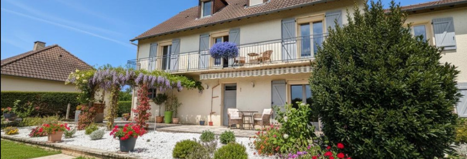 Maison  162 m² à vendre à Larche (19600)