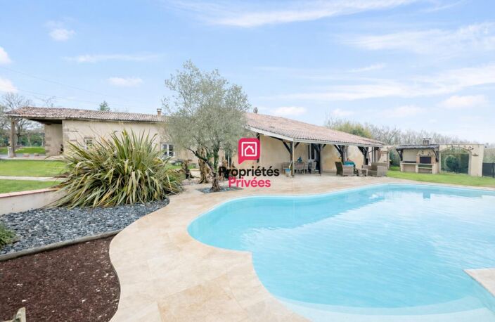 Propriété en pierre 273m² - Piscine chauffée - Atelier - 4,7 ha — photo 3