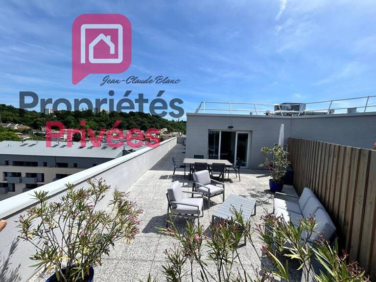 Appartement T3 avec 2 suites  , de 97 m2  de superficie habitable environ moderne  au 6 eme et dernier étage avec une vue panoramique — photo 1
