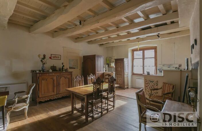 Maison de village sur place sans circulation. — photo 4