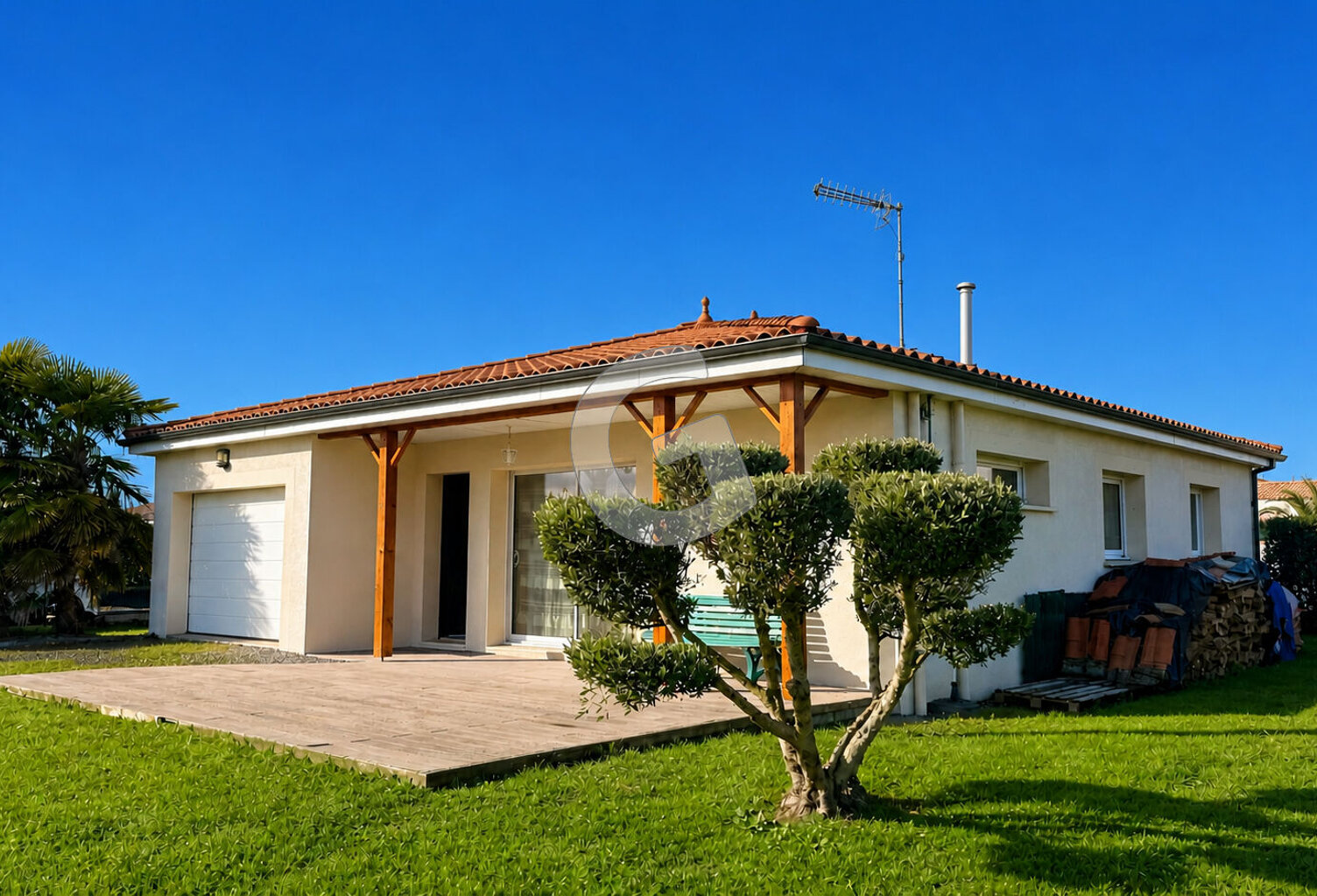MAISON 4 PIÈCES- 91M²- À VENDRE À SAINT BENOIST SUR MER — photo 1