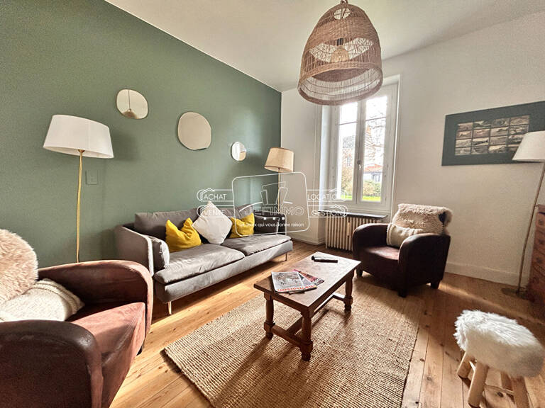 Maison Saint Julien De Concelles 6 pièce(s) 140.65 m2 — photo 1