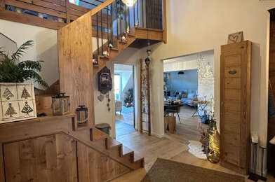 Appartement 6 pièces 375000 €