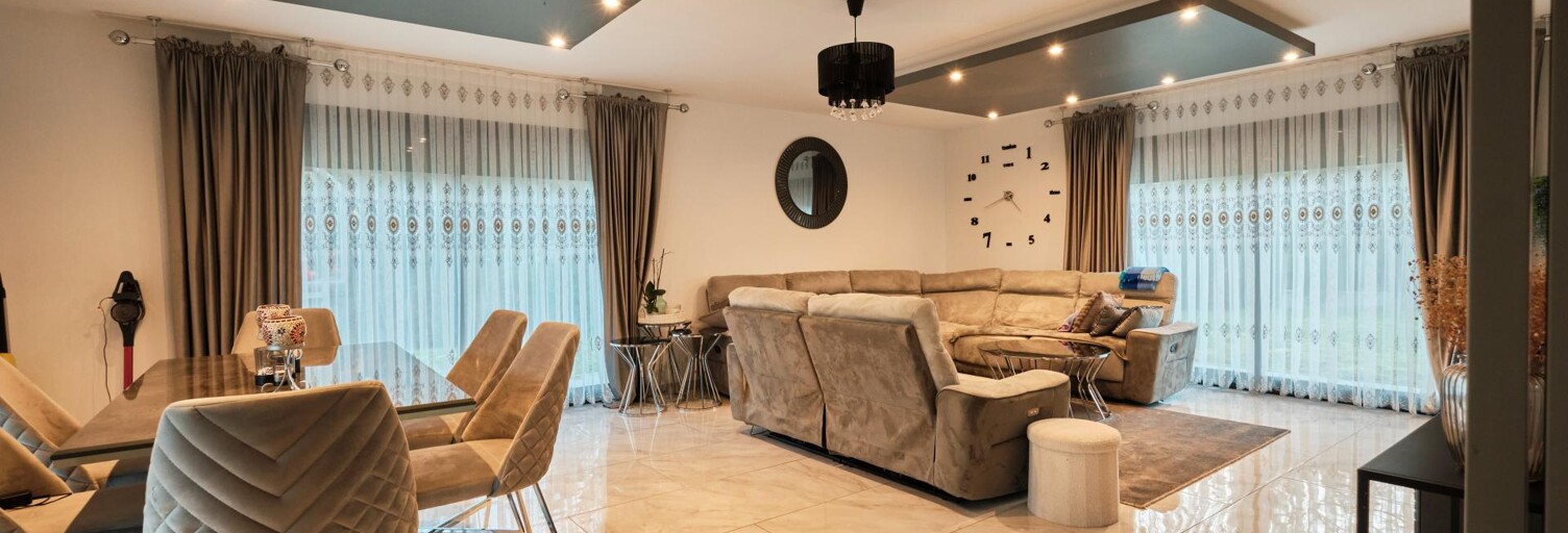 Maison 7 Pièces 180 m² à vendre à Macornay (39570)