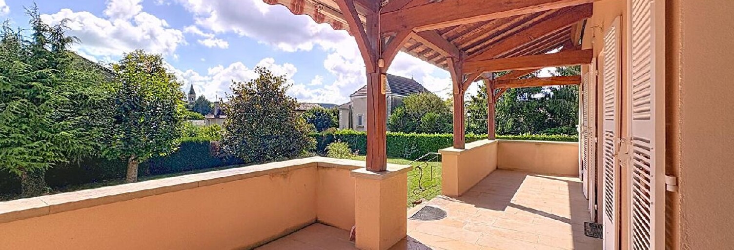 Maison 9 Pièces 212 m² à vendre à Igé (71960)