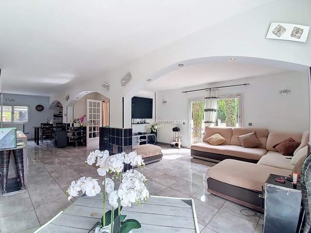 Maison 7 pièces - GRANDS VOLUMES — photo du bien
