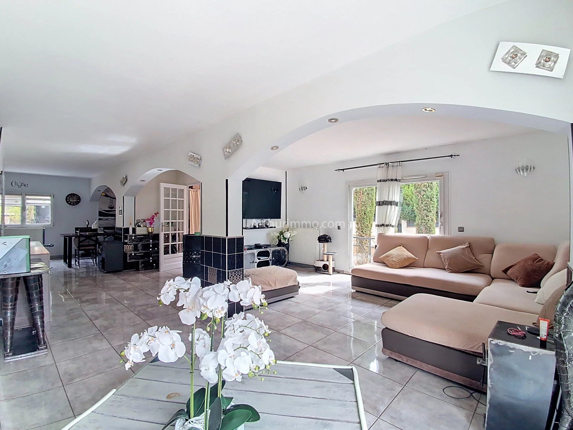 Maison 7 pièces 136 m² · à Montgeron · 136 m² · 419 000 €