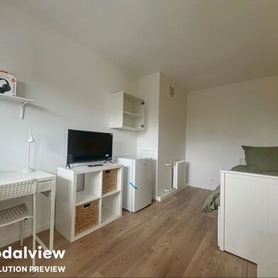 Appartement 7 pièces 650 €