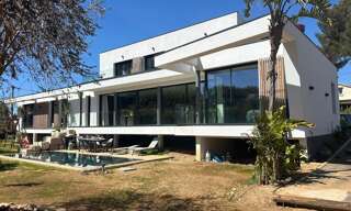 Maison 7 Pièces 215 m² à vendre à Six-Fours-les-Plages (83140)