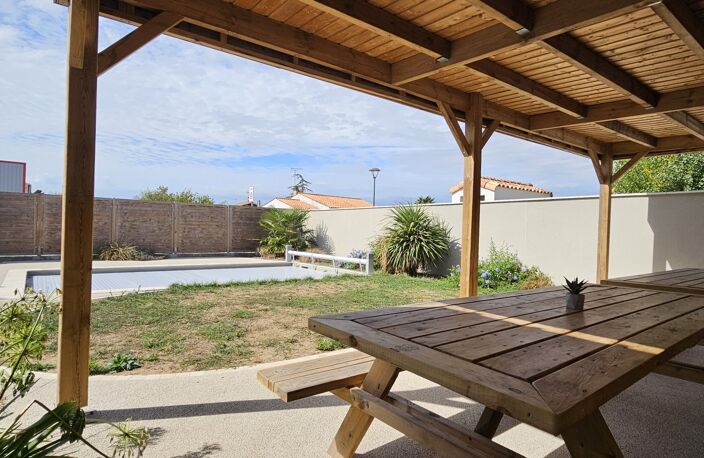 Vente Maison/villa 10 pièces — photo 3