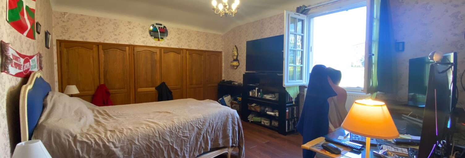 Maison 8 Pièces 158 m² à vendre à Cambo-les-Bains (64250)