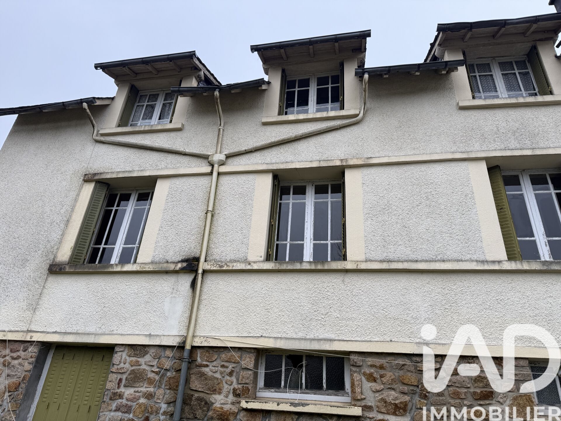 Vente Immeuble 261 m² - Photo 2