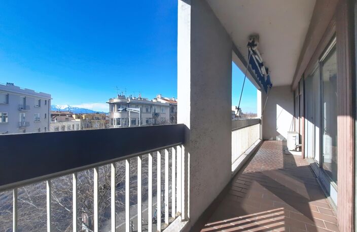 Résidence Le Palace  T2 de 59 m² avec cave, Balcon, Vue Canigou et Piscine — photo 5
