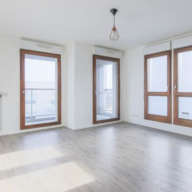 Appartement 3 pièces 185560 €