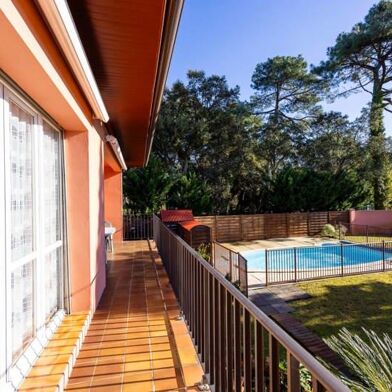 Maison 7 pièces 554910 €