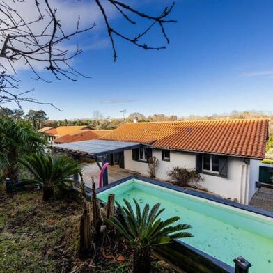 Maison 5 pièces 793440 €