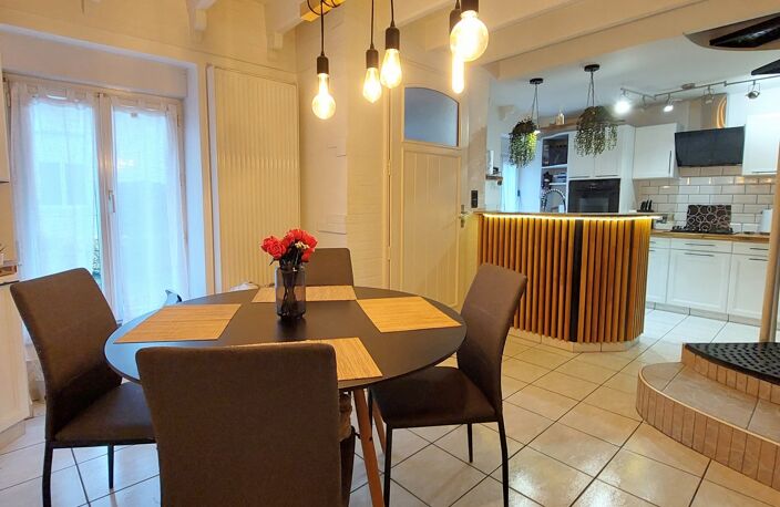 Vente Maison/villa 6 pièces — photo 3