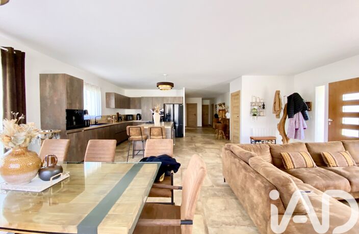 Vente Maison/villa 7 pièces — photo 4