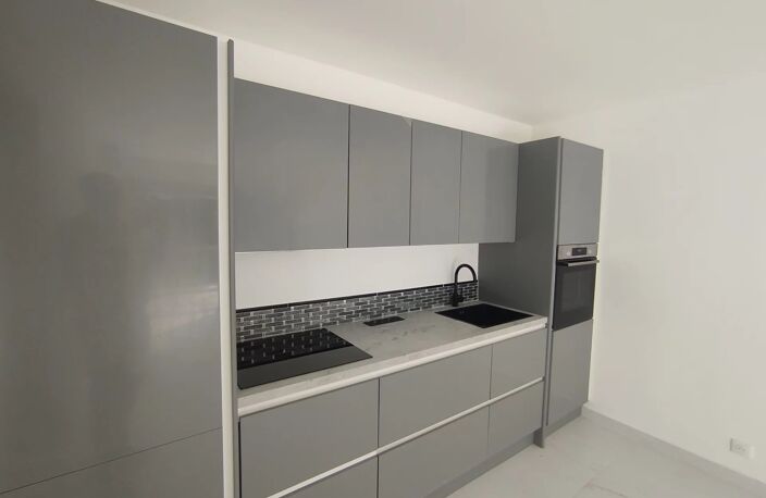 CANNES - 2/3 Pièces — photo 3