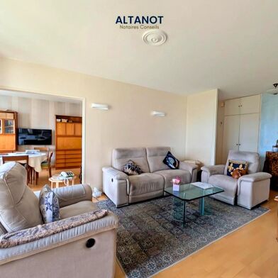 Appartement 5 pièces 519920 €