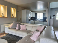 Vente Maison/villa 8 pièces — photo 2