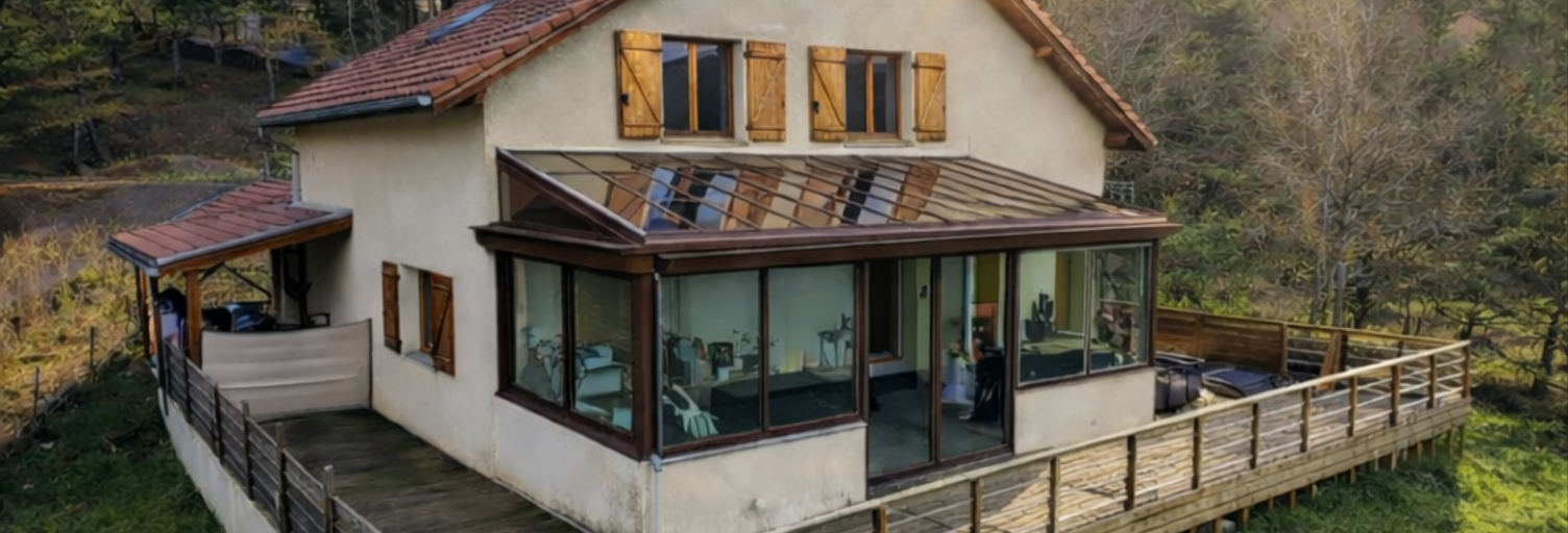 Maison 7 Pièces 157 m² à vendre à La Salle-en-Beaumont (38350)