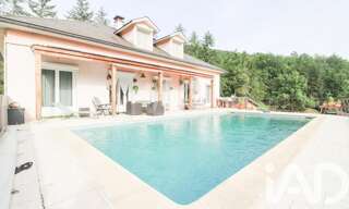 Maison 6 Pièces 275 m² à vendre à Saint-Affrique (12400)