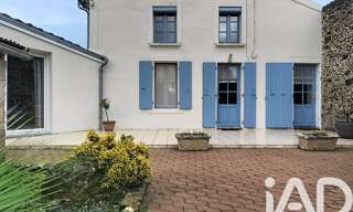 Maison 7 Pièces 189 m² à vendre à Saint-Maixent-de-Beugné (79160)