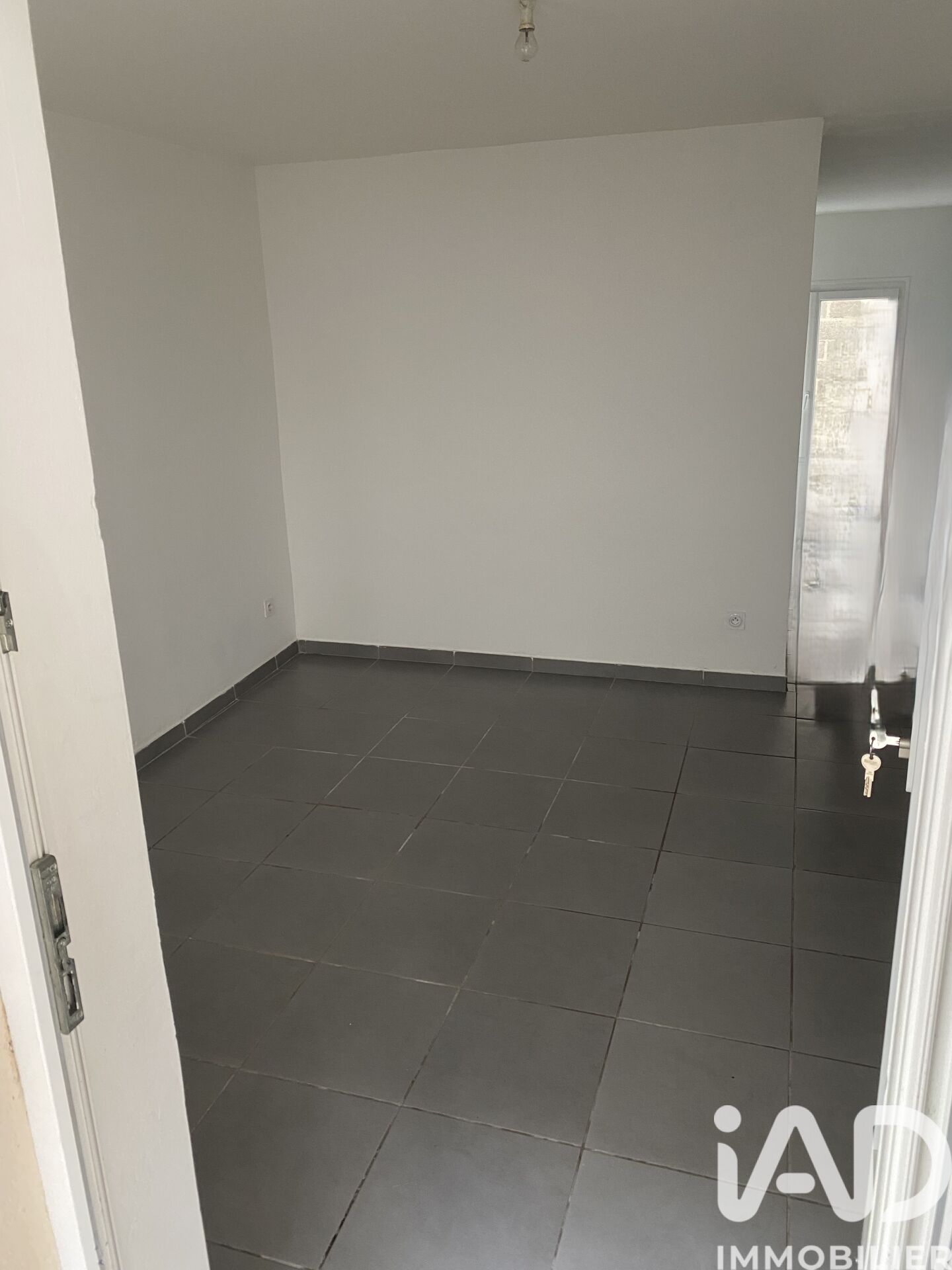 Vente Appartement 2 pièces - Photo 2