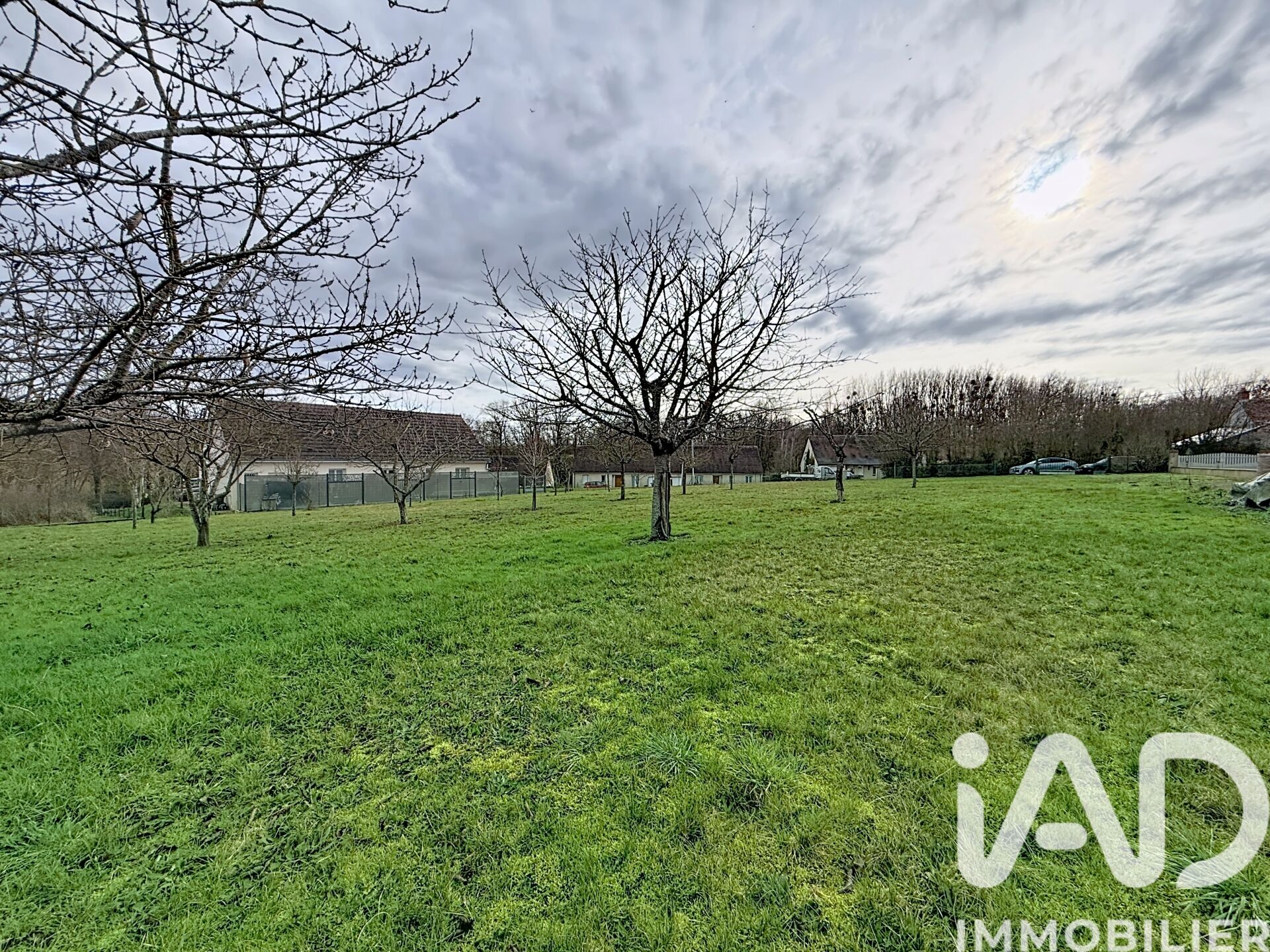 Vallieres-Les-Grandes - 1970m²