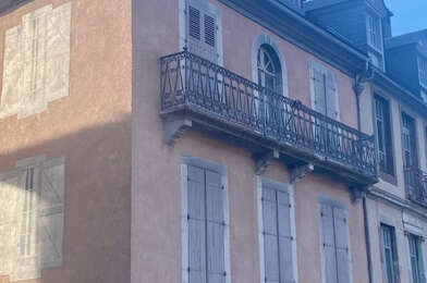 Appartement 11 pièces 227000 €