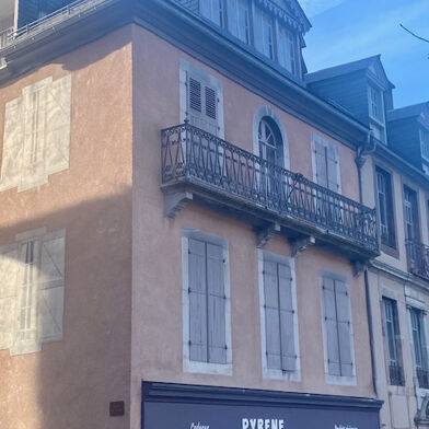 Appartement 11 pièces 227000 €