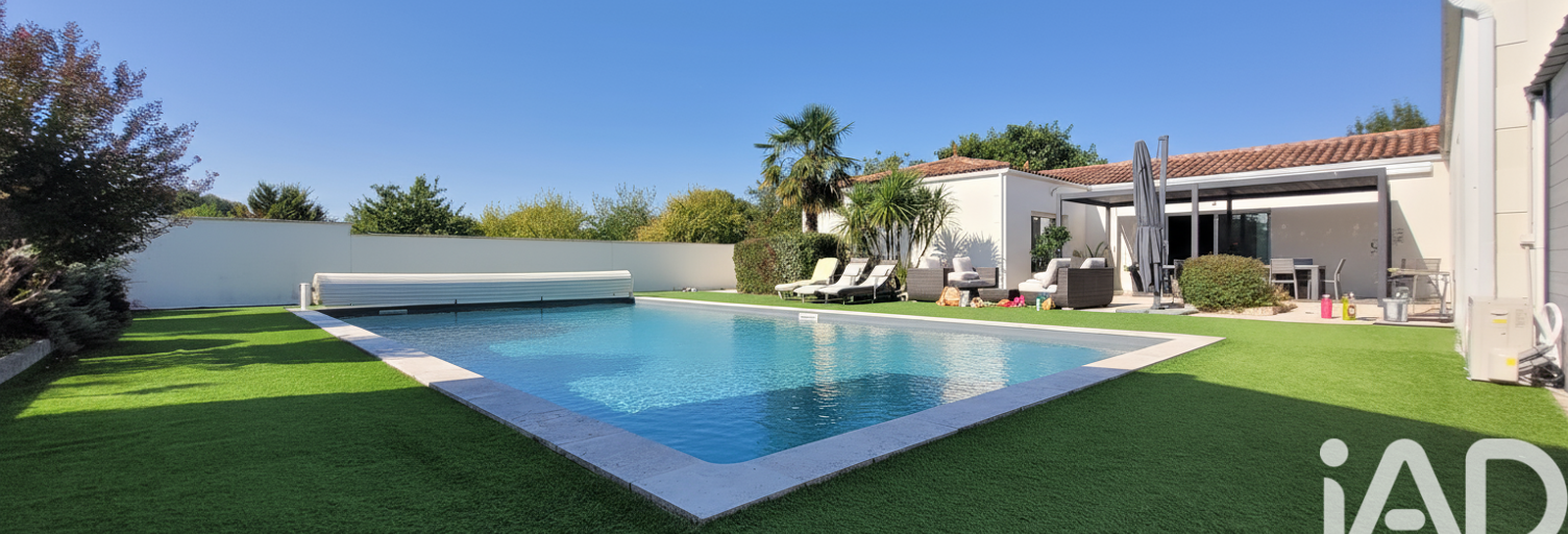 Maison 8 Pièces 205 m² à vendre à Saint-Jean-d'Angély (17400)