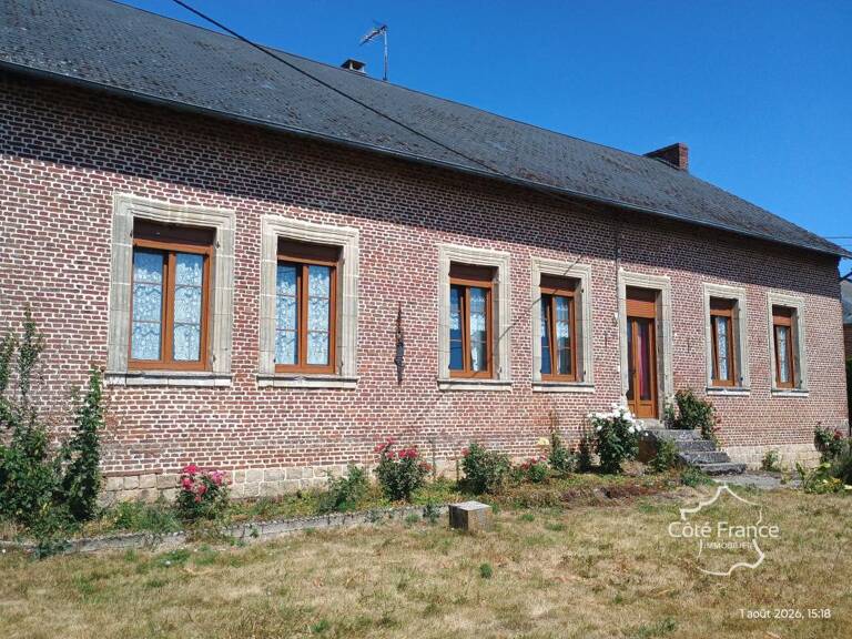 AISNE (02) - ROGNY - Ancienne ferme sur plus de 6.700 m2 de — photo 1