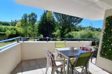 Appartement 4 pièces 275000 €