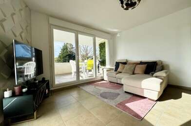 Appartement 4 pièces 275000 €