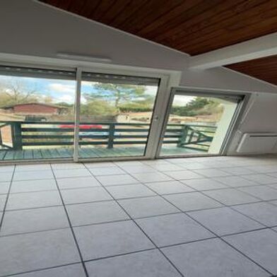 Appartement 3 pièces 980 €