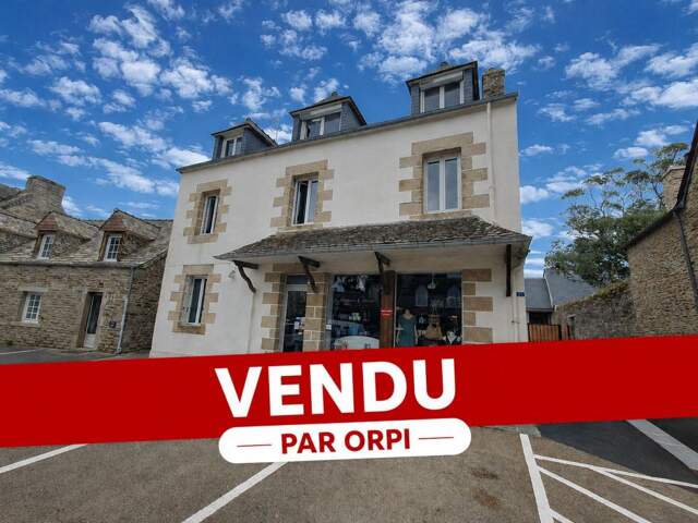 Immeuble emplacement n°1 au cœur de Locquirec — photo du bien