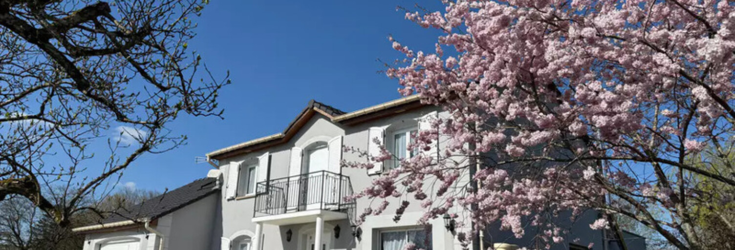 Maison 9 Pièces 216 m² à vendre à Fillières (54560)