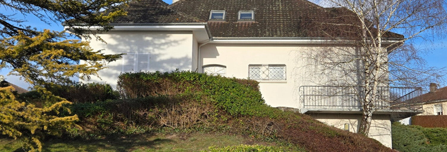 Maison 10 Pièces 205 m² à vendre à Oradour-sur-Glane (87520)