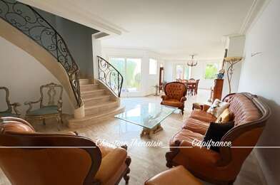 Maison 5 pièces 449940 €