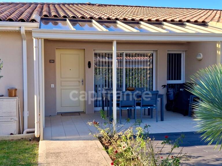 Dpt Gard (30), à vendre maison P3 de 91 m², terrasse, terrain d'environ 65m2, garage, place de parking, copropriété, piscine — photo 1