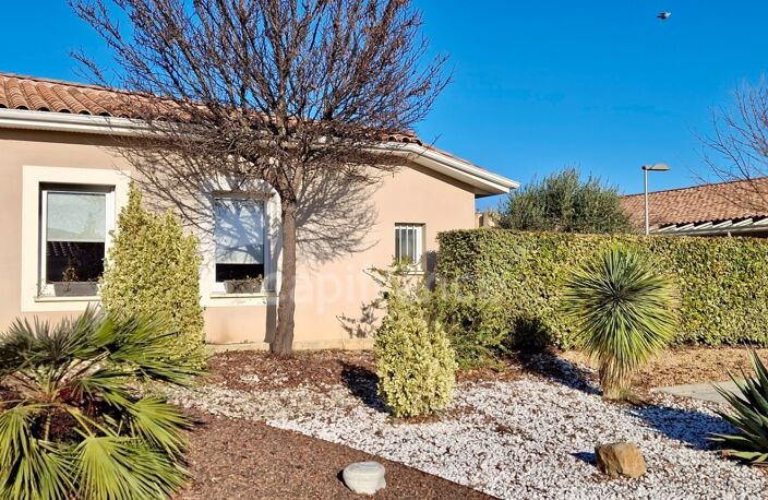 Dpt Gard (30), à vendre maison P3 de 91 m², terrasse, terrain d'environ 65m2, garage, place de parking, copropriété, piscine — photo 4